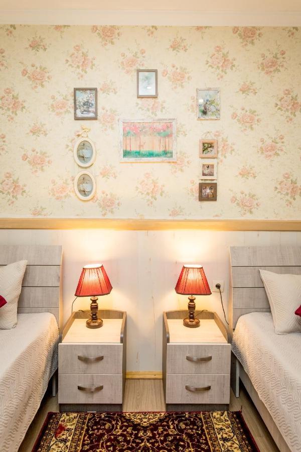 Lovely Apartment Tbilisi Bagian luar foto
