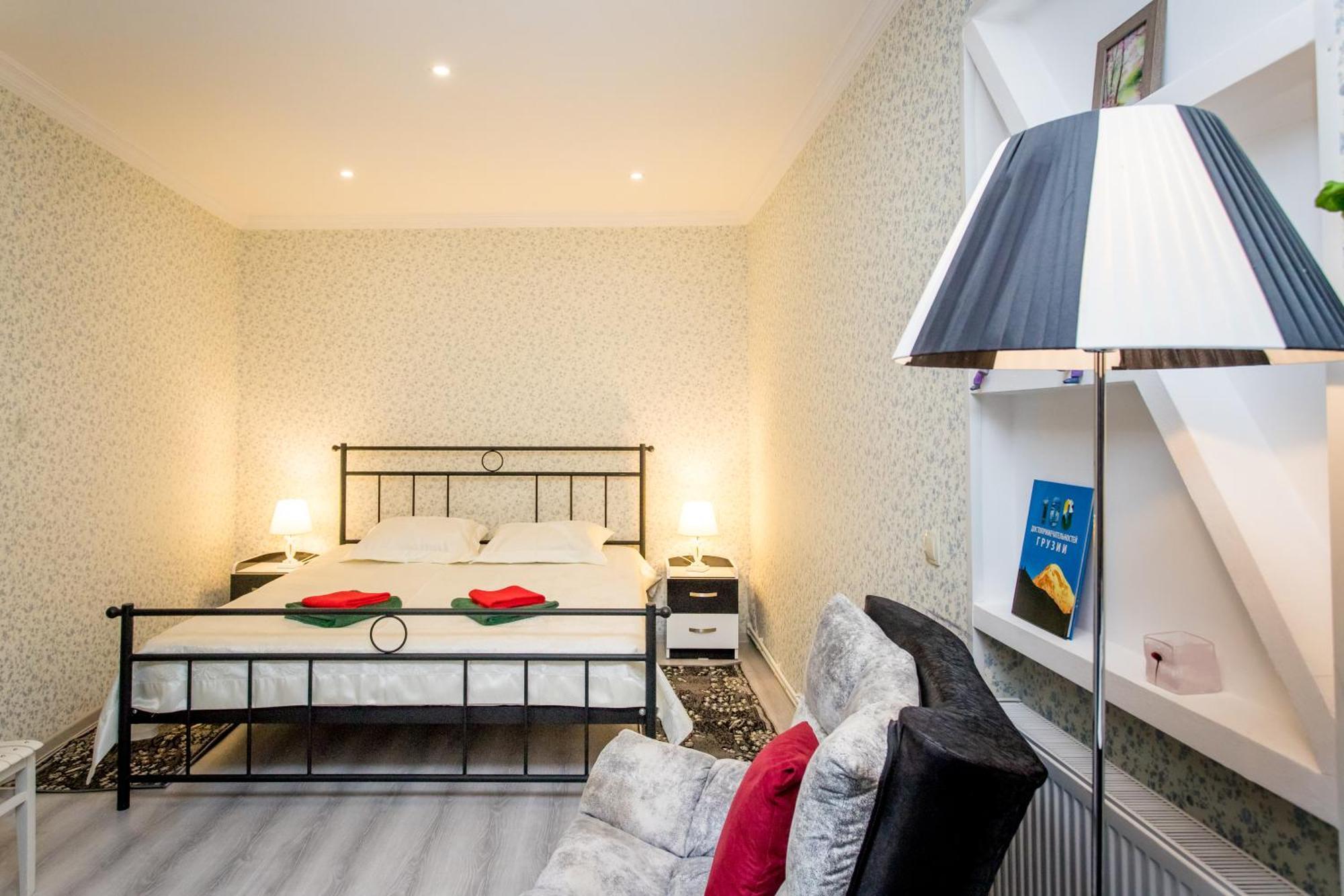Lovely Apartment Tbilisi Bagian luar foto